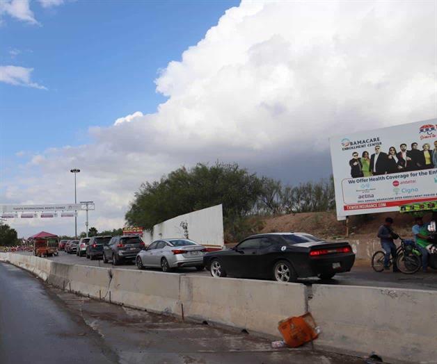 Caos en los puentes por compras de &uacute;ltima hora