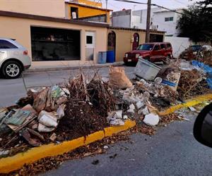 Reportan monta&ntilde;as de basura en el Fovissste