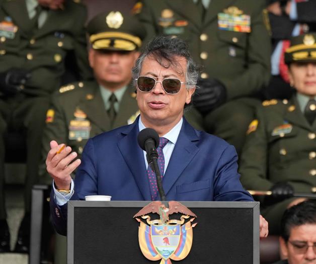 Petro declara emergencia  econ&oacute;mica  en Colombia