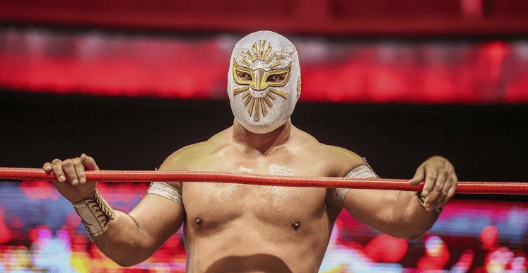 M&iacute;stico es reventado en redes sociales por tratar mal a sus fan&aacute;ticos