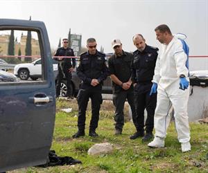 Hombre palestino mata a 2 personas en ataque con coche y cuchillo en el norte de Israel