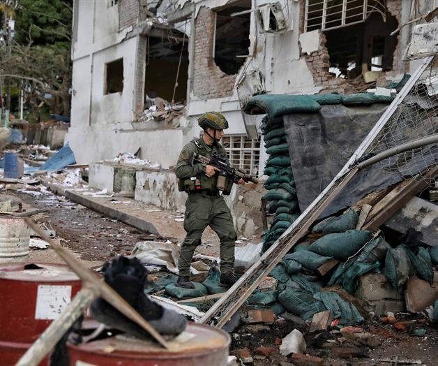 Violencia en Colombia afect&oacute; a 200 mil personas en 2025