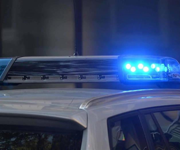 Hombre fallece en volcadura en navidad