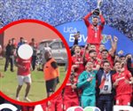 Futbolista bicampe&oacute;n con Toluca es captado jugando en el llano