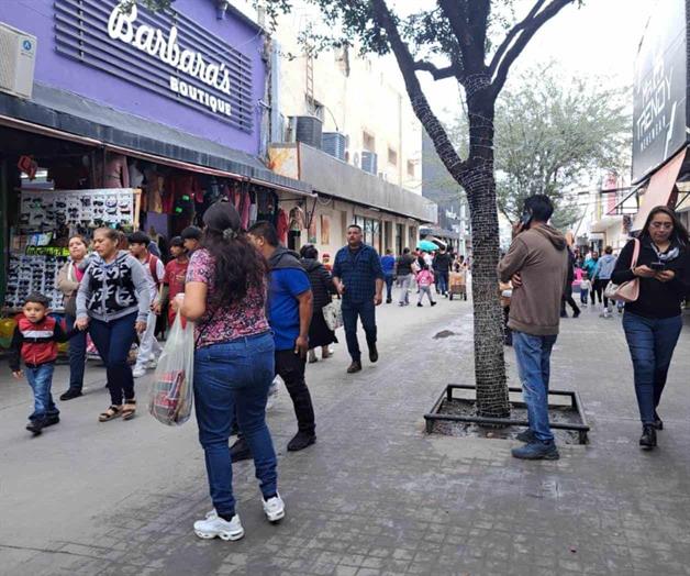 Aumentan ventas navide&ntilde;as en negocios de la peatonal Hidalgo