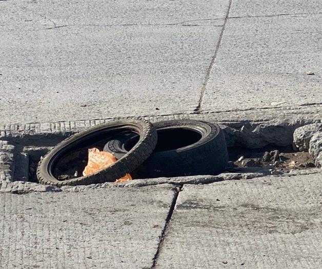 Ingenio para reparar las enormes zanjas