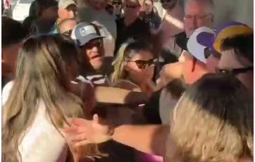 Reportan riñas en el Puente Internacional Reportan riñas en el Puente Internacional