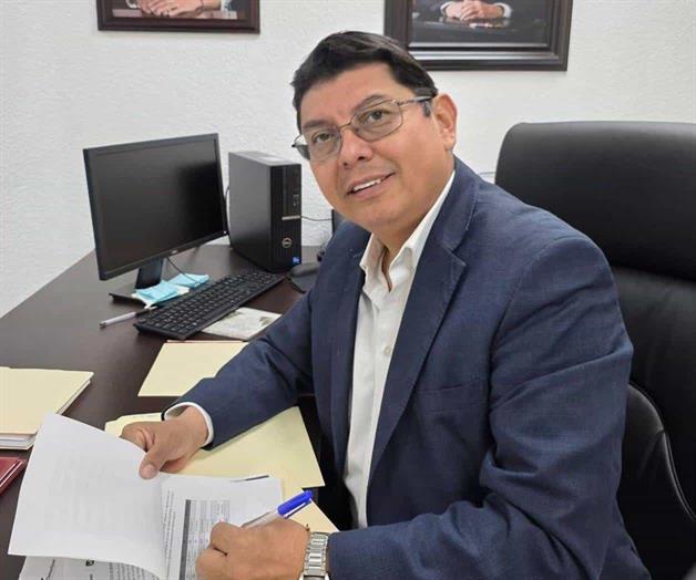 Trabajan con normalidad en las oficinas fiscales Trabajan con normalidad en las oficinas fiscales