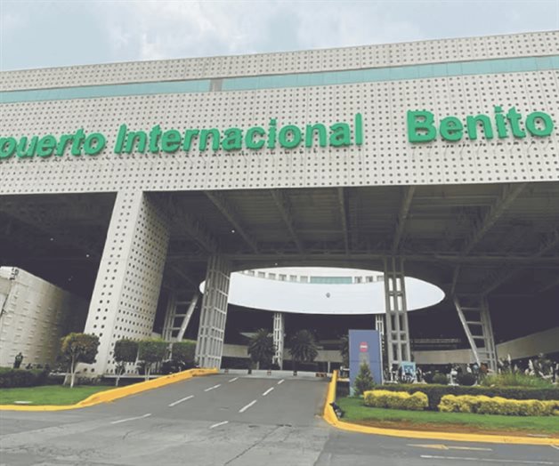 AICM reanuda aterrizajes tras interrupci&oacute;n por banco de niebla