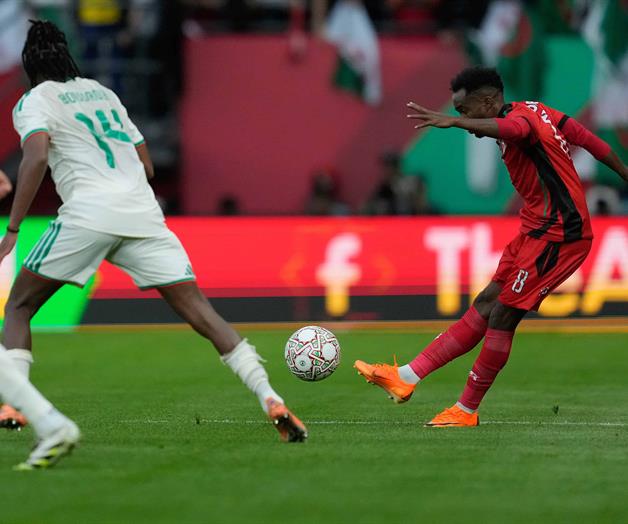 ¡Abatido, no vencido! ¡Abatido, no vencido!