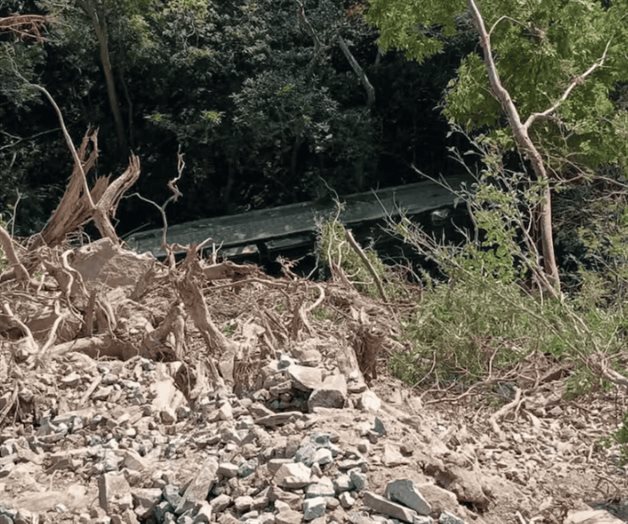 Semar trabaja en rescate de vagón descarrilado del Tren Interoceánico Semar trabaja en rescate de vagón descarrilado del Tren Interoceánico