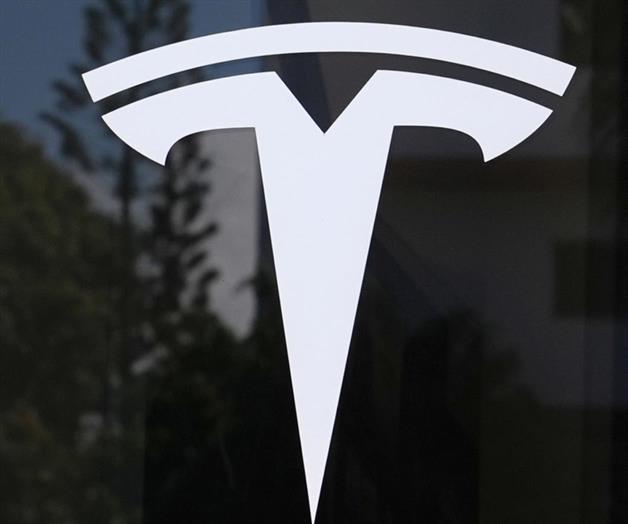 Tesla ya no es mayor fabricante de veh&iacute;culos el&eacute;ctricos tras ca&iacute;da de ventas por 2do a&ntilde;o en fila