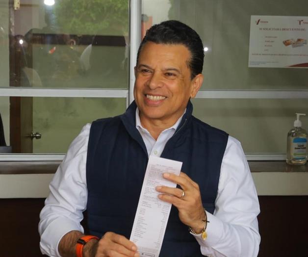 Invita Lalo Gatt&aacute;s a cumplir con el pago del impuesto predial