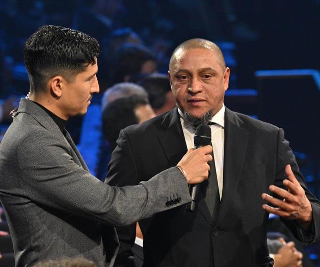 Roberto Carlos sale de hospital en Brasil