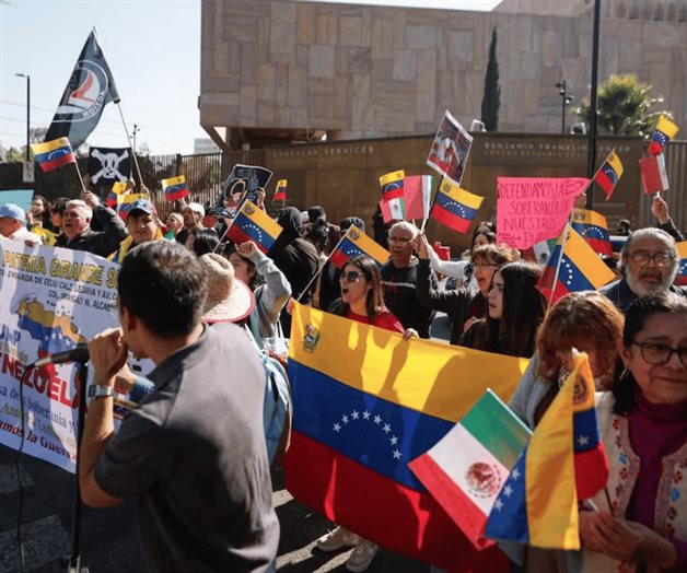 Protestan en embajada de EU en M&eacute;xico por captura de Maduro