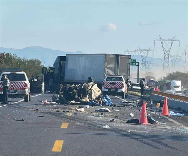 Cinco muertos en accidente en carretera Zaragoza-Llera Cinco muertos en accidente en carretera Zaragoza-Llera