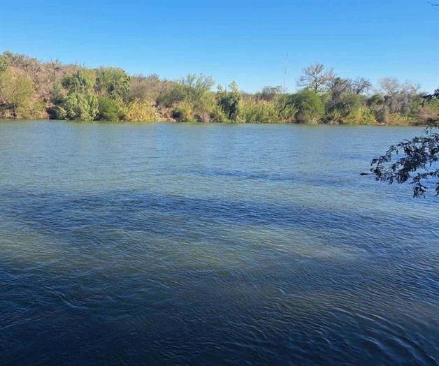 Autoridades investigan un posible ahogamiento Autoridades investigan un posible ahogamiento