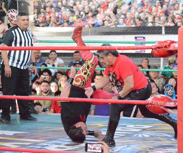 Homenajean al ídolo Homenajean al ídolo