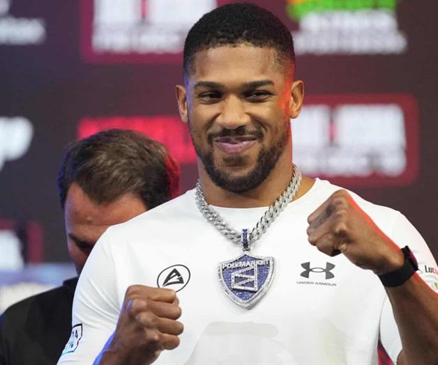 Anthony Joshua regresa al Reino Unido tras accidente mortal en Nigeria Anthony Joshua regresa al Reino Unido tras accidente mortal en Nigeria