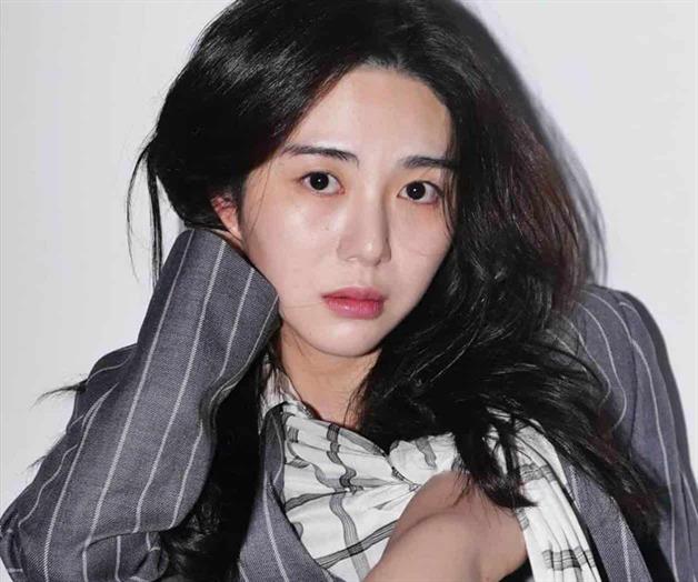 Intenta suicidarse Intenta suicidarse