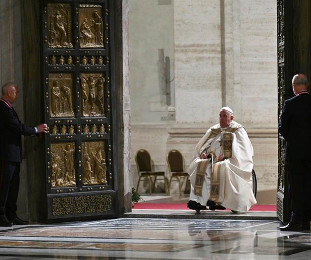 El Vaticano cierra el Año Santo 2025 con 33 millones de peregrinos El Vaticano cierra el Año Santo 2025 con 33 millones de peregrinos