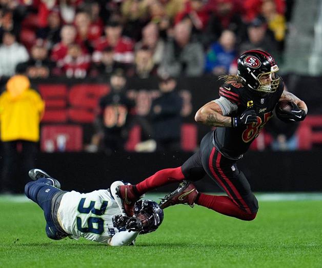 Enfrentan 49ers otro obst&aacute;culo; iniciar&aacute;n los playoffs fuera de casa