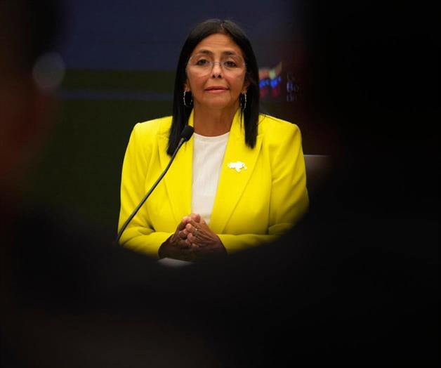 Delcy Rodr&iacute;guez jura como presidenta encargada de Venezuela tras destituci&oacute;n de Maduro