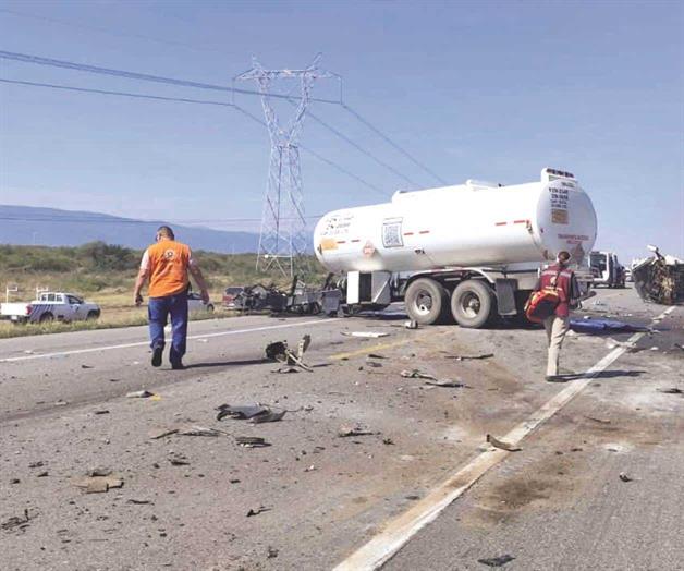 Múltiples accidentes mortales en carreteras de Tamaulipas dejan al menos 30 muertos