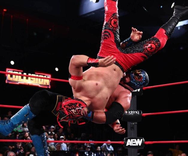 El Komander sigue dando de qu&eacute; hablar en la lucha de EU