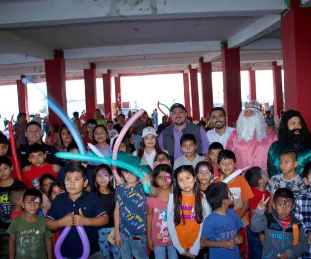 Llevan festejos de Reyes Magos a campos pesqueros