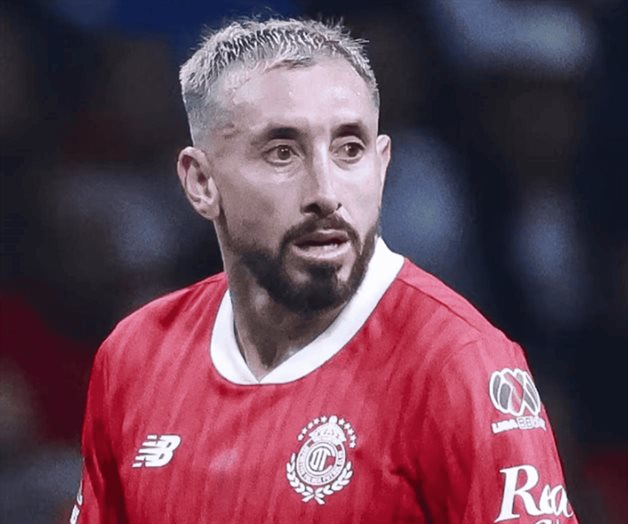 El equipo mexicano que busca fichar a H&eacute;ctor Herrera