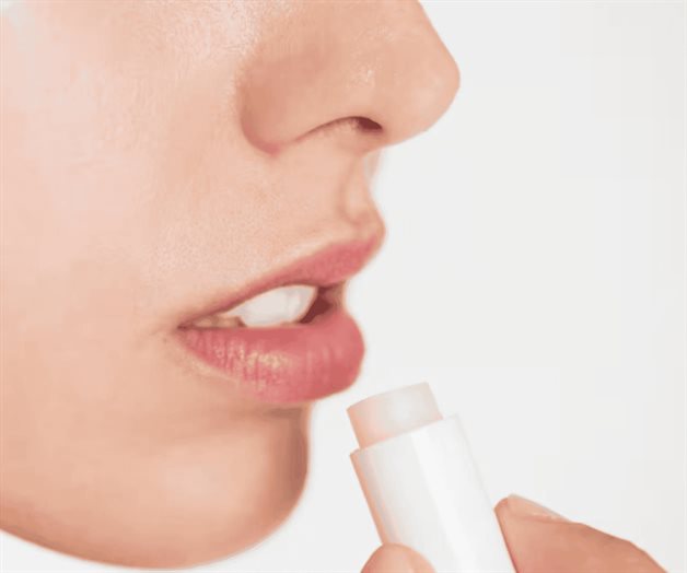 Receta de bálsamo para labios resecos recomendado por Profeco Receta de bálsamo para labios resecos recomendado por Profeco