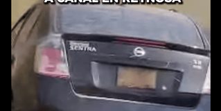 Maniobra para evitar choque termina en canal desanilizador Maniobra para evitar choque termina en canal desanilizador