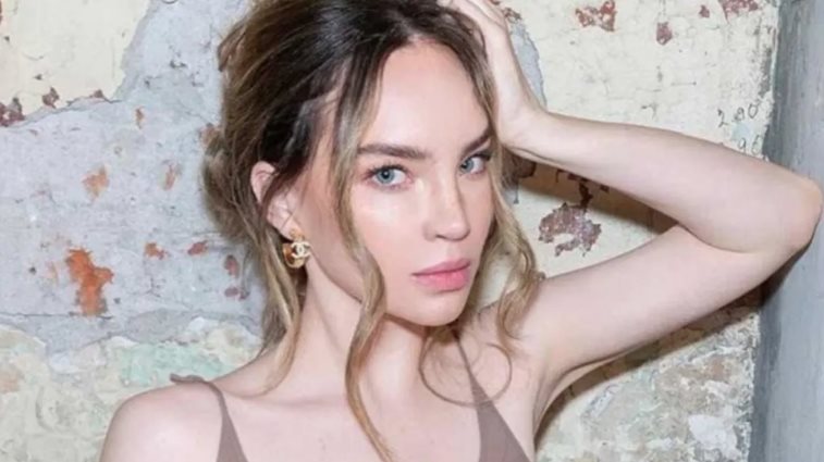 Belinda revela el tratamiento que la ayuda a lucir una piel radiante