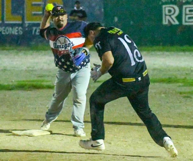 Amigos de Camarón se coronan campeones del Torneo de Softbol Aztlán tras épica victoria