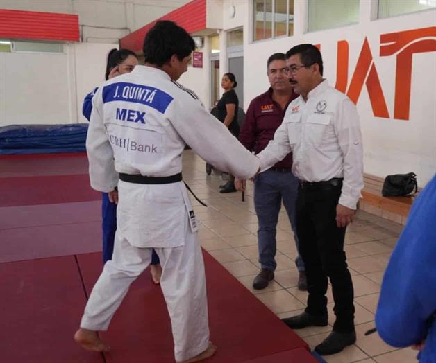 Impulsa rector  el deporte de alto rendimiento