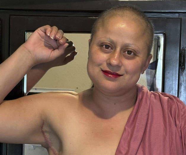 Ofrece Karely Ruiz ayuda a jovencita con c&aacute;ncer de R.B.