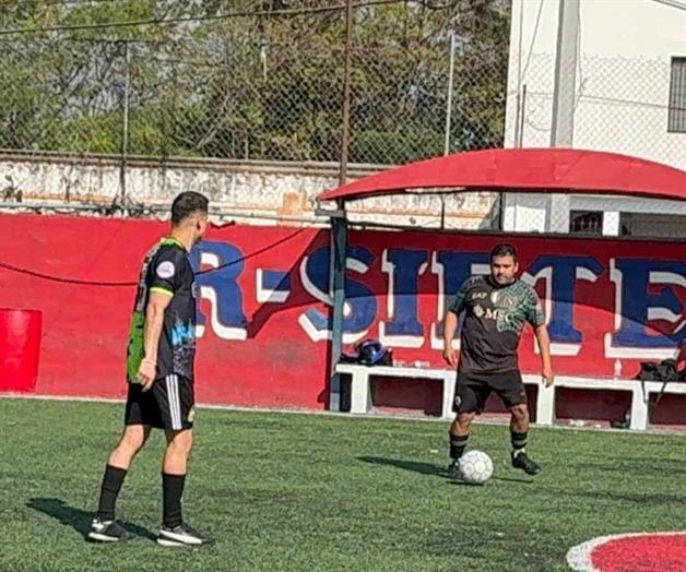 F&eacute;nix es l&iacute;der de la categor&iacute;a Sabatina Vespertina de Futbol