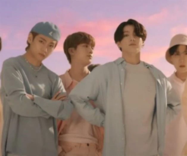 BTS en M&eacute;xico: euforia de las ARMY desata ola de memes