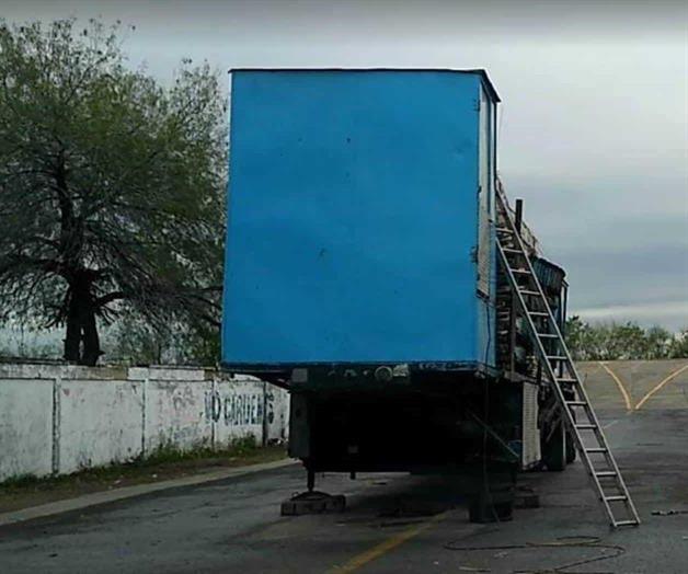 Restos de Feria tapan la vialidad