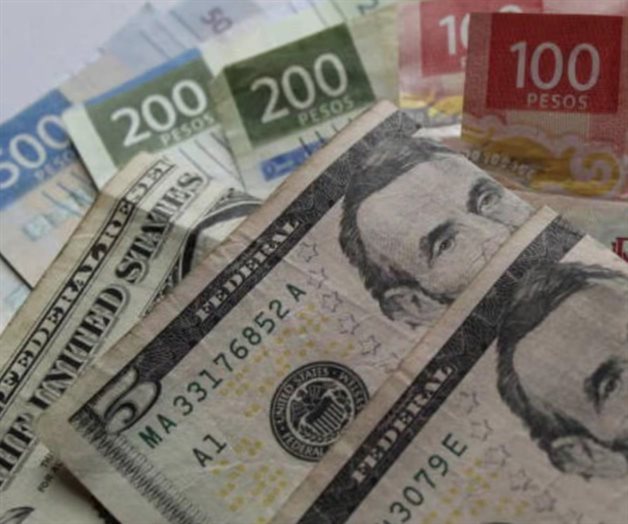 Peso mexicano resiste y el d&oacute;lar retrocede