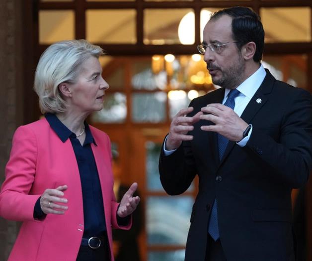 La Uni&oacute;n Europea destina pr&eacute;stamos a Ucrania para su defensa