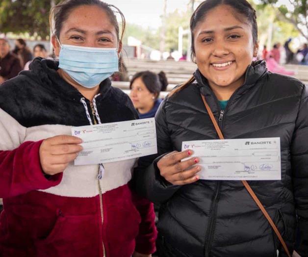 Reconocen labor de voluntarios en comit&eacute;s escolares