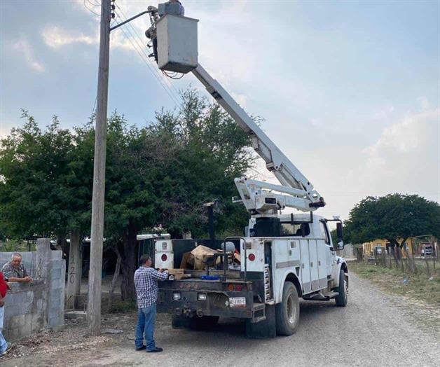 Rehabilitan alumbrado  del Ej. Divisi&oacute;n del Norte