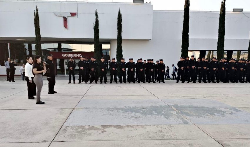 Guardia Estatal recibe pl&aacute;tica de salud emocional