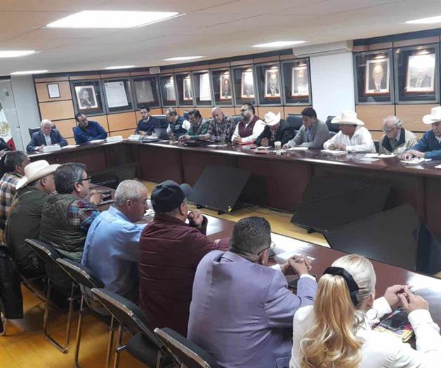 Productores y la SADER  reanudan mesas de trabajo