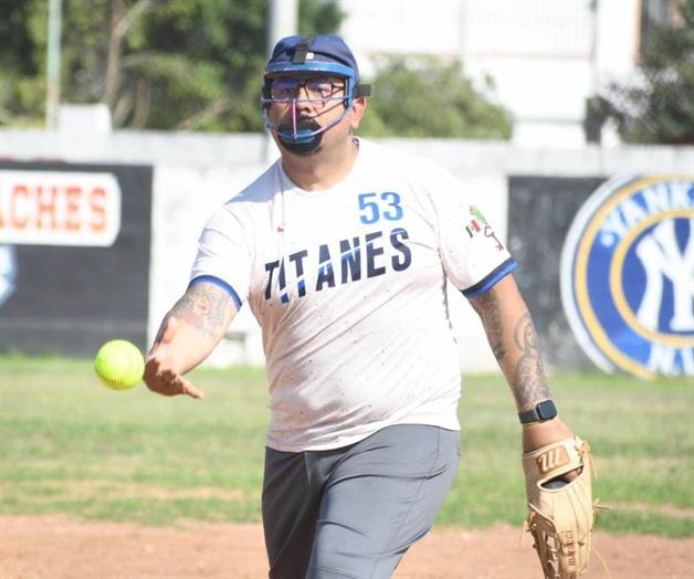 Fuerzan Titanes juego 3