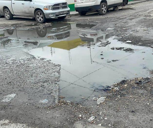 Entre aguas negras sobreviven vecinos de Reynosa, Comapa los ignora