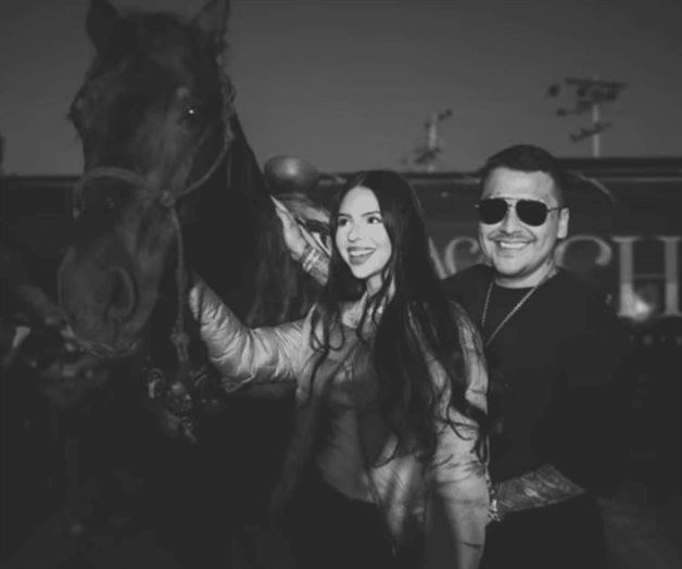 Christian Nodal y el brazalete inspirado en &Aacute;ngela Aguilar
