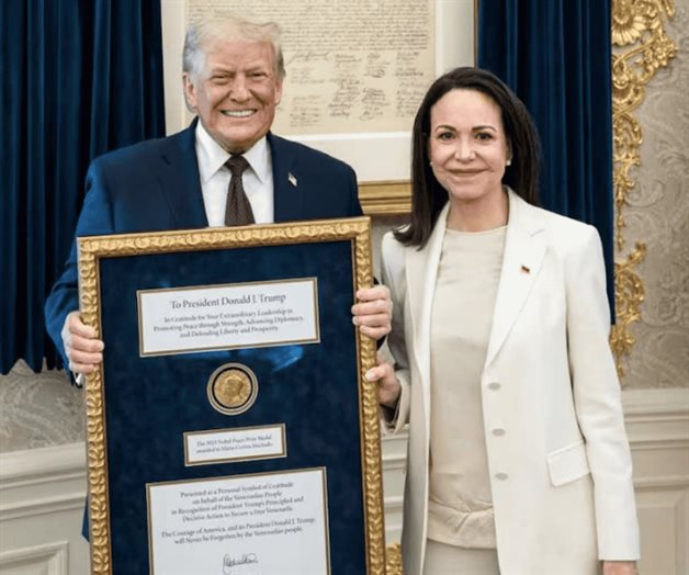 Trump dice que seguir&aacute; en contacto con Machado